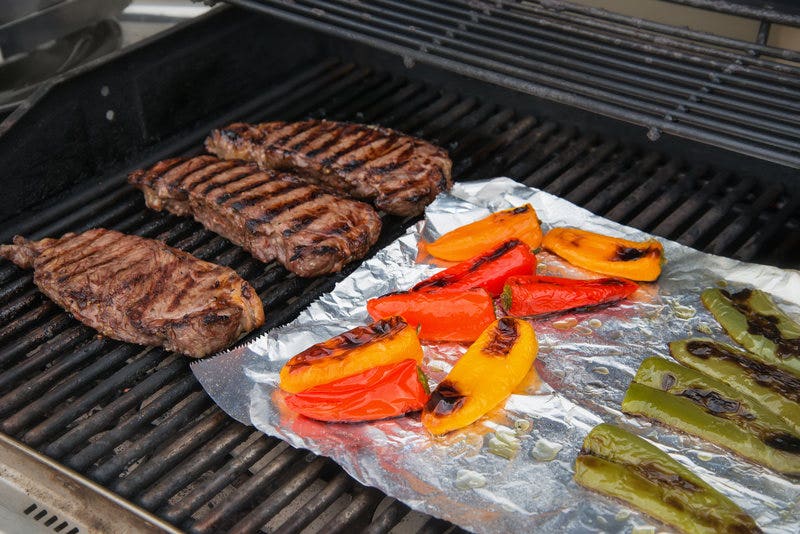 Cleaning grill with aluminum foil hotsell