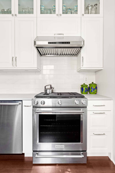 Customer kitchen with the Proline PLJW 113 - Under Cabinet Vent Hood, 900 CFM | Convertible to Ductless, Stainless Steel with Modern Control Panel