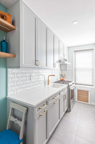 Customer kitchen with the Proline PLJW 185 - Slim Under-Cabinet Range Hood, 600 CFM | Convertible to Ductless, Stainless Steel