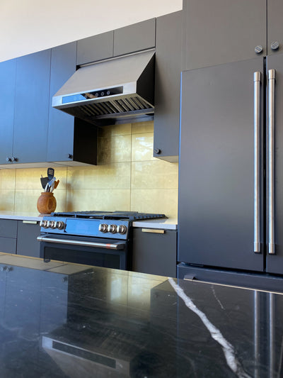 Customer kitchen with the Proline PLJW 102 - Under Cabinet Range Hood, 1000 CFM | Convertible to Ductless, Premium Stainless Steel