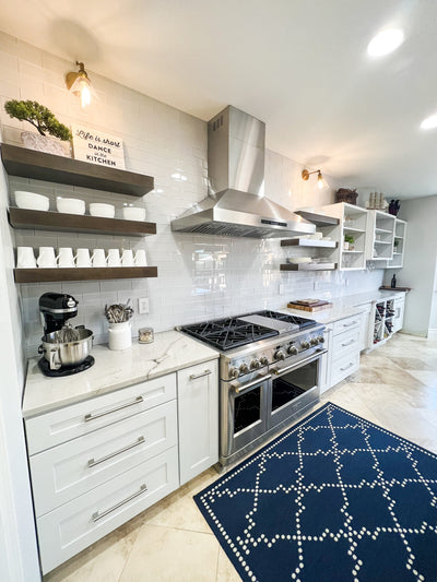 Customer kitchen with the Proline ProSW - Professional Wall-Mounted Range Hood, 1800 CFM | LED Lighting, Stainless Steel Finish