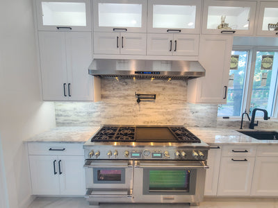 Customer kitchen with the PLJW 120 - Under Cabinet Range Hood, 900/1800 CFM | Stainless Steel, Convertible to Ductless