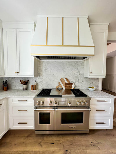 Customer kitchen with the Insert Range Hood, Variable CFM, Stainless Steel Finish| Proline ProVL