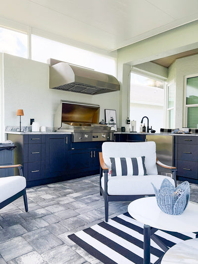 Customer kitchen with the Under-Cabinet Range hood, Ducted, 2000 CFM, Thick 304 Stainless Steel | PLGW BBQ Pro UC