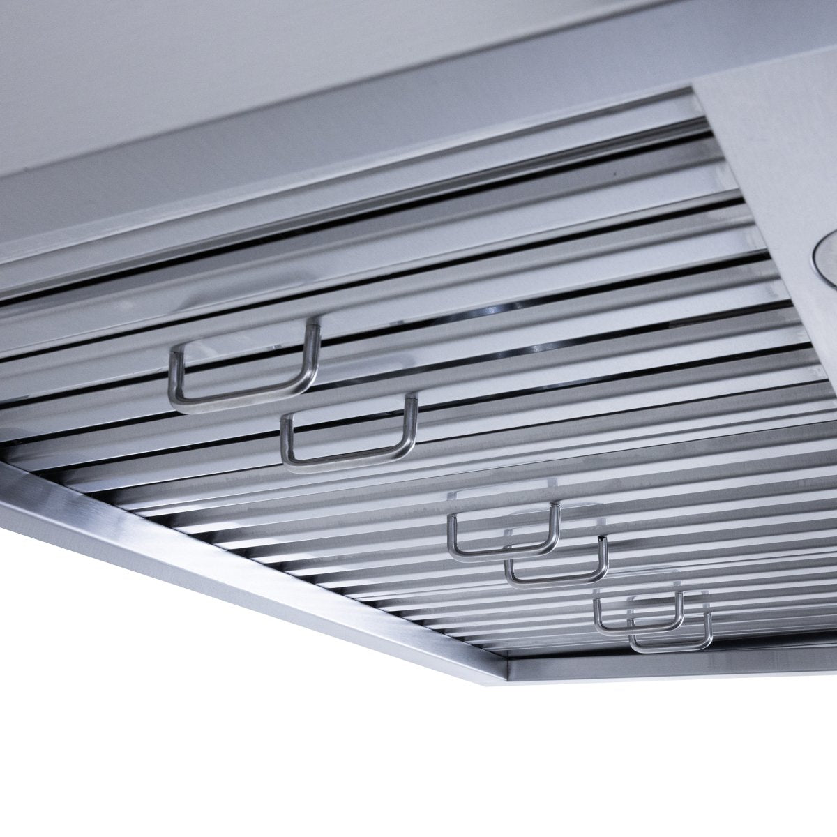 ProlineRangeHoods.com highlights the King Air wall-mounted range hood, sleek stainless design, 550 CFM ventilation.