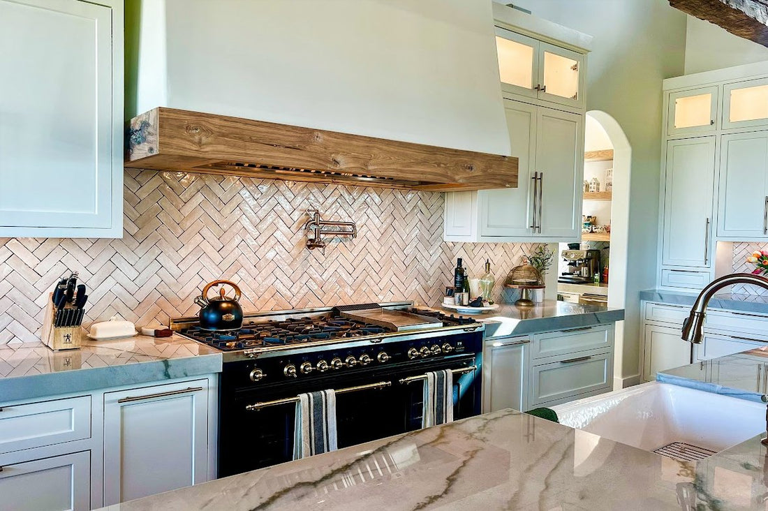 10 Best Countertop Ideas For White Cabinets To Spruce Up Your Kitchen - Proline Range Hoods