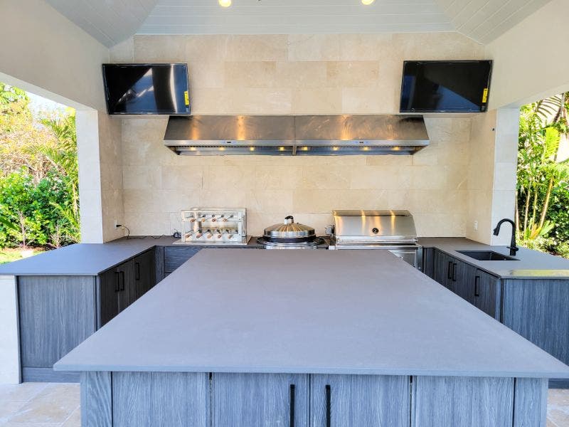 7 Stunning Outdoor Kitchens - Supreme Summer Grilling Goals - Proline Range Hoods