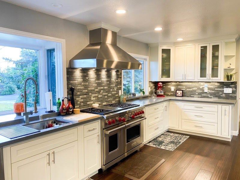 How to Get Rid of Cooking Smells in Your House - Proline Range Hoods