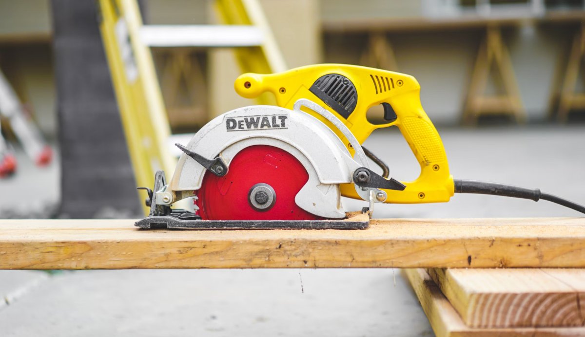 How To Use A Circular Saw (Explained) Proline Range Hoods