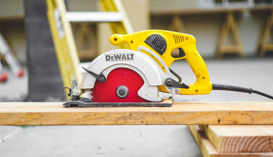 How To Use A Circular Saw (Explained) - Proline Range Hoods