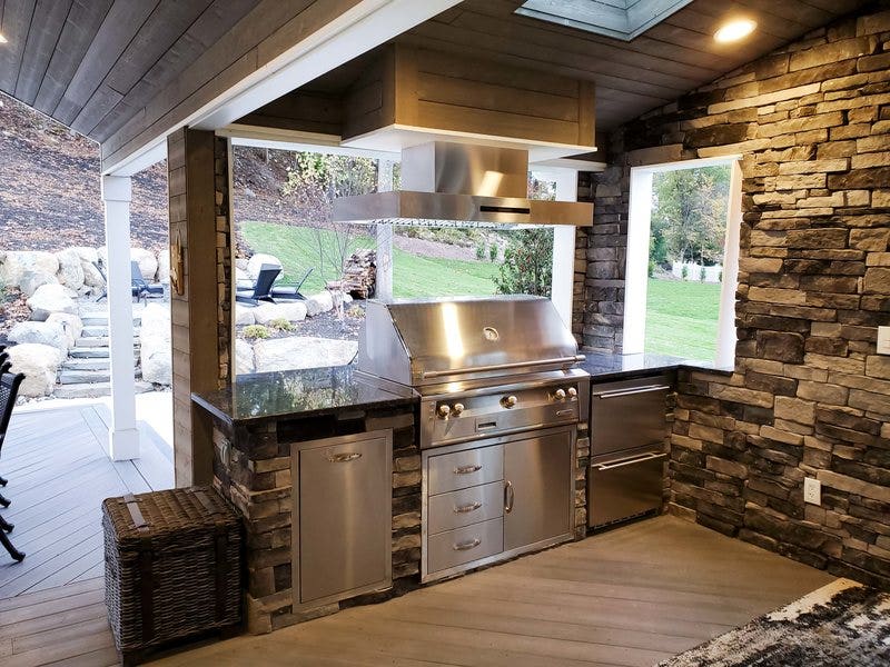 What is a good size for an outdoor kitchen? - Proline Range Hoods