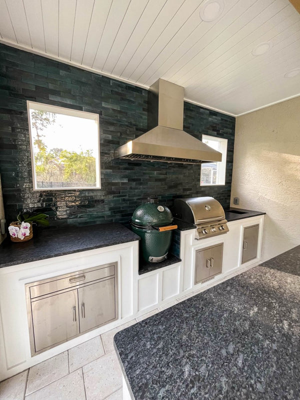 Why Every Outdoor Grill Needs a Hood