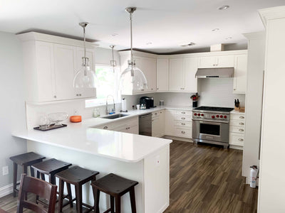 Customer kitchen with the PLJW 120 - Under Cabinet Range Hood, 900/1800 CFM | Stainless Steel, Convertible to Ductless