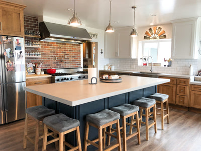 Customer kitchen with the Proline PLFW 832 - Under-Cabinet Range Hood, 1000/2000 CFM | Convertible to Ductless, Stainless Steel Finish
