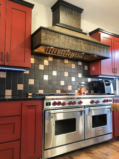 Customer kitchen with the Insert Range Hood, Variable CFM, Stainless Steel Finish| Proline ProVL