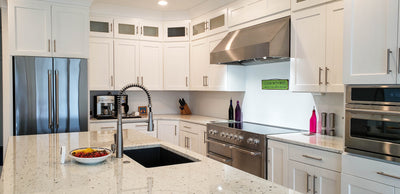 Customer kitchen with the Proline ProVW - Ducted Under-Cabinet Range Hood, Variable CFM | Stainless Steel,  Outdoor Rated Finish Option