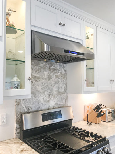Customer kitchen with the Proline PLJW 113 - Under Cabinet Vent Hood, 900 CFM | Convertible to Ductless, Stainless Steel with Modern Control Panel
