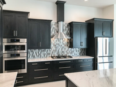 Customer kitchen with the Proline Vector - Ducted Wall-Mounted Range Hood, 600 CFM | Stainless Steel Finish