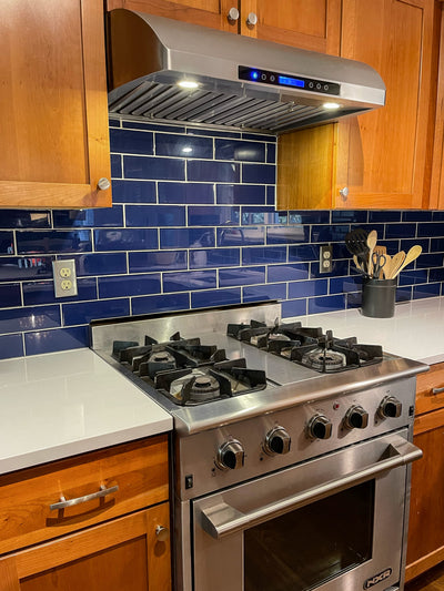Customer kitchen with the Proline PLJW 117 - Under-Cabinet Range Hood, 900 CFM  Stainless Steel Finish
