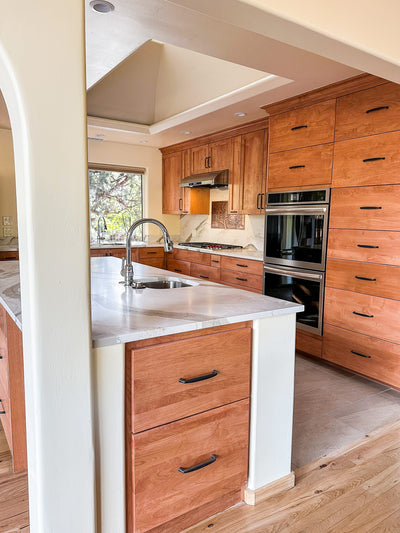 Customer kitchen with the Proline PLJW 117 - Under-Cabinet Range Hood, 900 CFM  Stainless Steel Finish