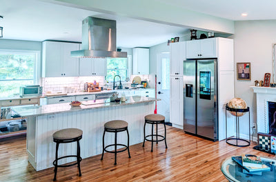 Customer kitchen with the Proline PLFI 755 - Island Range Hood, 1100 CFM | Stainless Steel, Outdoor Rated Finish Option