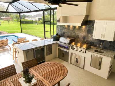 Customer kitchen with the Under-Cabinet Range Hood, Convertible to Ductless, Stainless Steel Finish, Outdoor Rated | Proline PLJW 105