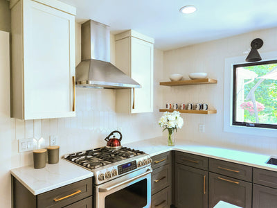 Customer kitchen with the Proline PLJW 129 - Ducted Indoor/Outdoor Wall-Mounted Range Hood, 900/1200 CFM | Stainless Steel Finish
