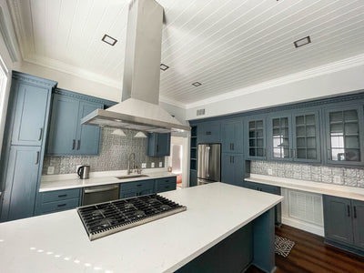 Customer kitchen with the Proline PLFI 520 - Ducted Island Range Hood, 600/1100 CFM | Stainless Steel Finish