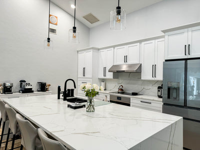 Customer kitchen with the PLJW 120 - Under Cabinet Range Hood, 900/1800 CFM | Stainless Steel, Convertible to Ductless
