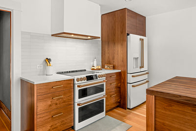Customer kitchen with the Proline UMOD INS - Custom Insert Range Hood, 600 CFM | Stainless Steel Finish