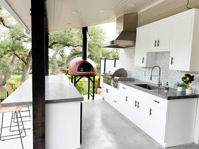 Customer kitchen with the Wall Mounted Range hood, Ducted, 2000 CFM, Thick 304 Stainless Steel | PLGW WC BBQ Ultra