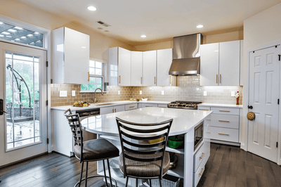 Customer kitchen with the Proline PLJW 108  - Under Cabinet Range Hood, 1000/2000 CFM | Convertible to Ductless, Premium Stainless Steel