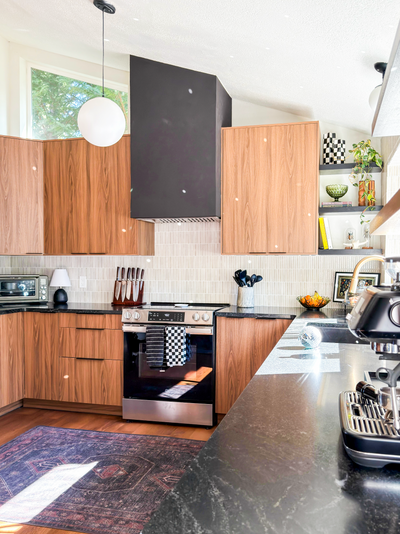 Customer kitchen with the Proline PLFL CL - Ducted Insert/Liner Range Hood, Up to 1200 CFM | Stainless Steel